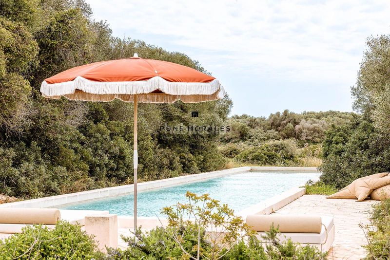 Foto 6688b12f-6fc8-426a-9527-c8e830994351. Masia amb calefacció piscina a Cala Blanca Ciutadella de Menorca