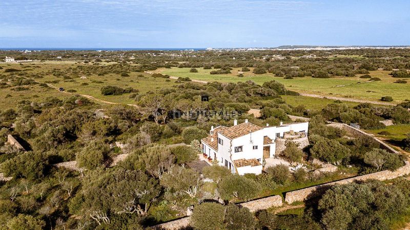 Foto b5765de4-9e3c-47d0-bb01-94083be5b55a. Masia amb calefacció piscina a Cala Blanca Ciutadella de Menorca