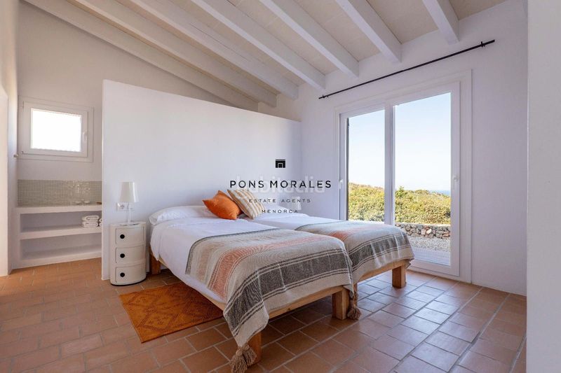Foto 4c3ead43-ba24-4611-aa19-ee9ee86e2f31. Xalet amb calefacció aparcament piscina a Cala Morell Ciutadella de Menorca