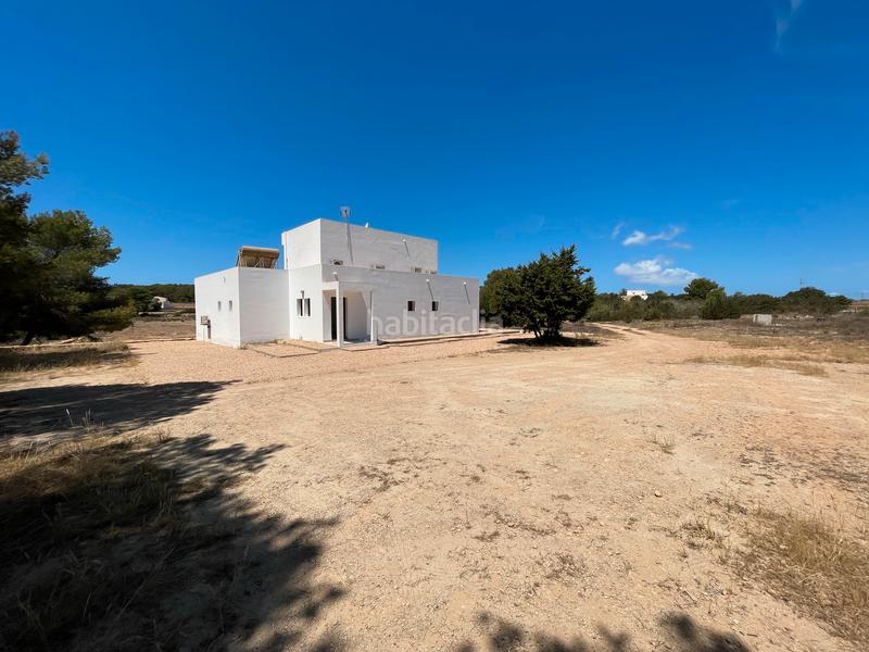 Foto 175de2dd-6a99-498c-ade0-fdd53e230217. Chalet casa en construccion al 90 % con posibilidad de ampliación en Formentera
