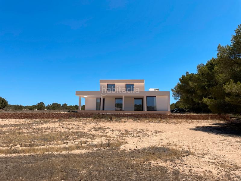 Foto a9e59c20-ecc2-4fed-ac01-7b34a852b662. Chalet casa en construccion al 90 % con posibilidad de ampliación en Formentera