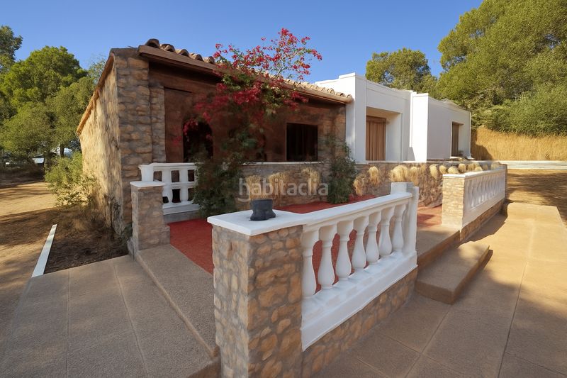 Foto a5230127-e64a-4445-8f15-859ef7012d0c. Chalet mit kamin heizung parking in Formentera