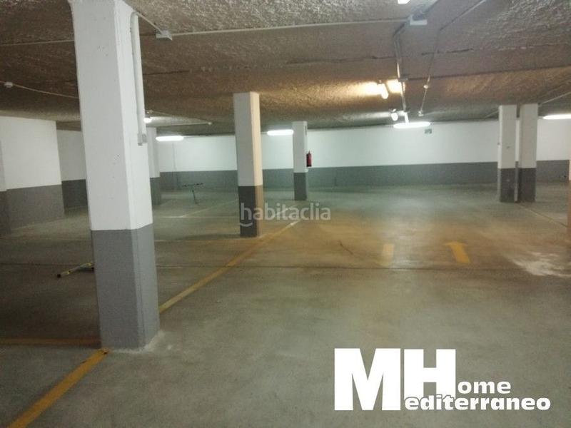 Foto 6b3dfcbf-2123-4715-a03a-0a8b83d16f8f. Aparcament cotxe a Quart de les Valls