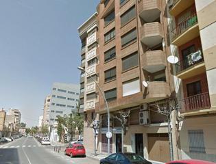 Local commercial à JOSEP R BATALLA 28