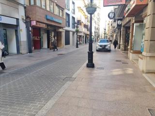 Local commercial à Casco Histórico. Oportunidad