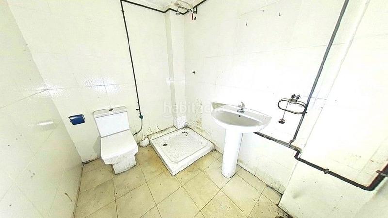 Foto b09ae814-2cdb-47f5-a433-9975968115e6. Locale commerciale in tales 5 in El Pilar Villarreal / Vila - real