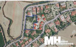 Terreny residencial a Requena. Oportunidad!!