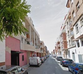 Local Comercial  Virgen de gracia. Oportunidad !!