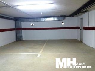 Aparcament cotxe  Reina maría cristina 12. Oportunidad!!