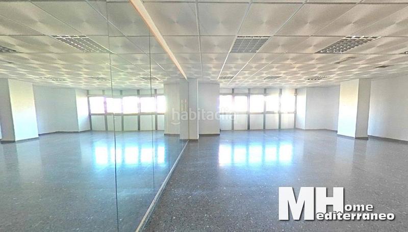 Foto 422eede5-61ec-4dad-bda8-1d4c34570de0. Bureau dans rey don jaime 74 dans Casco Histórico Castellón de la Plana