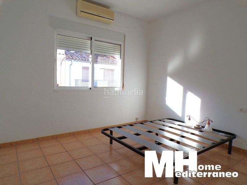 Foto cb318647-d2ad-4295-bae0-86d1c78af16d. Casa adossada amb calefacció a Quart de les Valls