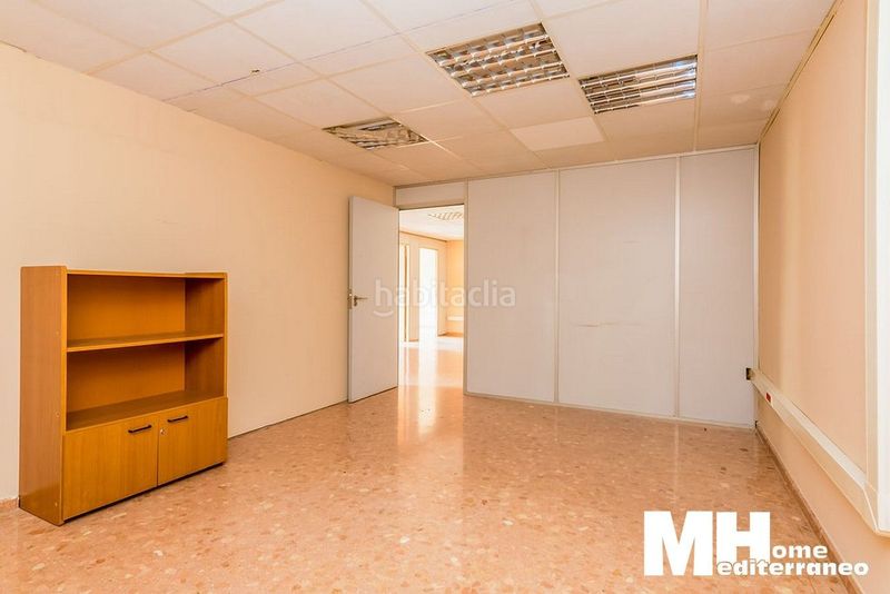 Foto 6785bbb2-481b-4fd0-817f-6765c301b010. Oficina a av francia 81 a Piscinas Villarreal / Vila - real