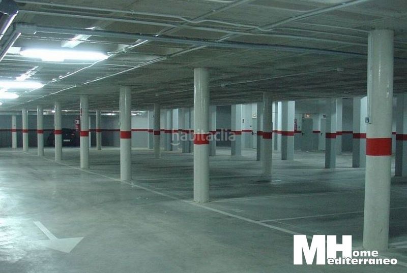 Foto 4788dd57-b8bb-48c1-9929-26e22c2c9b66. Autoparkplatz in av alcora 127 in Ciutat del Transport - La Salera Castellón de la Plana