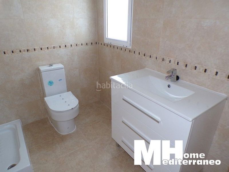 Foto 45cbf845-f574-4fa2-a78e-2303dc690210. Casa adossada a Gilet