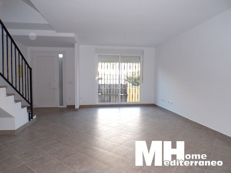 Foto 83d8e1e3-0fb2-47a3-a22a-baf7dcc192e9. Casa adossada a Gilet