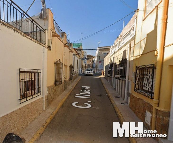 Foto 317e88cc-9fb0-45eb-a17c-97f3c8658d65. Casa adossada a Turre