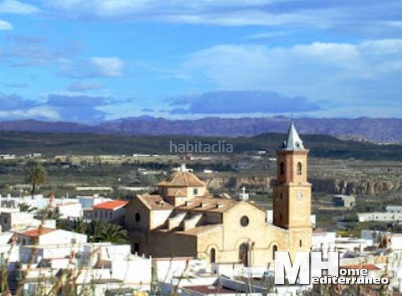 Foto 332f1677-1a24-4a4f-b9aa-398fcdf60115. Casa adossada a Turre