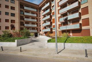 Aparcament cotxe  Avinguda vila de tossa. Parking en venta!
