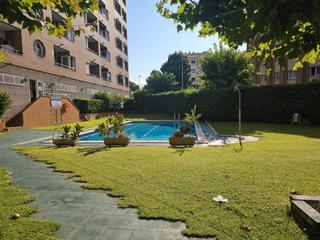 Appartement  Carrer de pere codina i mont. Oportunidad!