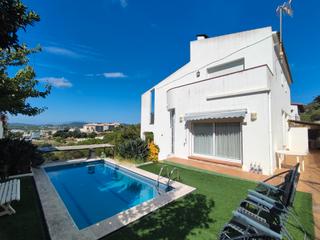 Casa  Carrer puig d'en pla. Vistas abiertas y al mar!