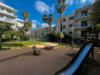 Appartement  Avinguda vila de blanes. Piso reformado en fenals!