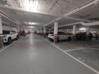Aparcament cotxe  Carrer de francesc layret. Parking para un coche pequeño