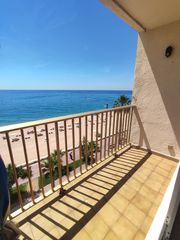 Apartamento  Passeig de camprodon i arrieta. 1a línia de mar