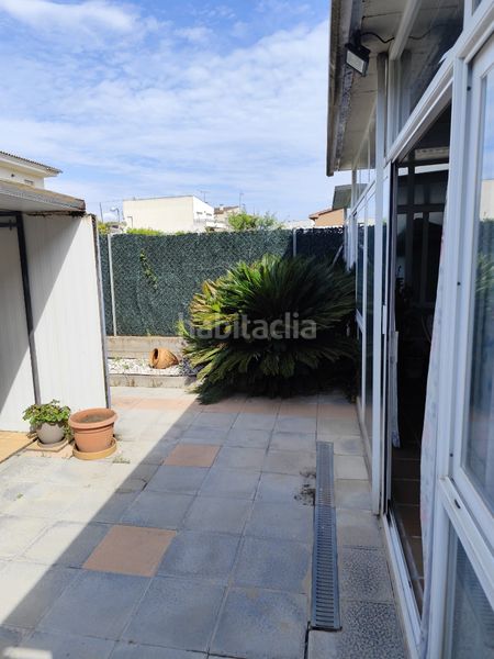 Foto 338566cf-9c5d-46b1-bcb1-1b902cb828b4. Casa adossada a Sils