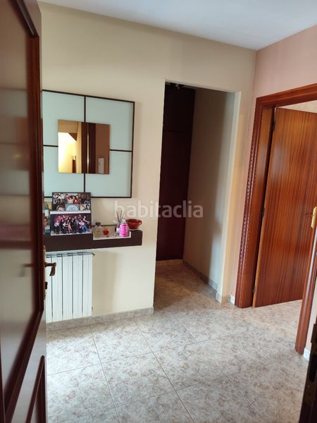 Foto f304fc0e-ac22-4c89-94d7-4fd702d23f5d. Casa adossada a Sils