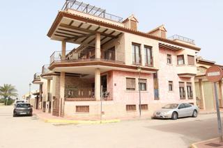 Casa adossada  Calle vicente blasco ibañez. Fantástico semi adosado de 303 metros y jacuzzi privado en el so
