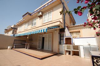 Chalet  Argentina. Chalet con 4 habitaciones con parking y vistas al mar