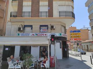 Local Comercial  Plaza constitucion. Entresuelo destinado a uso comercial en el centro neurálgico de