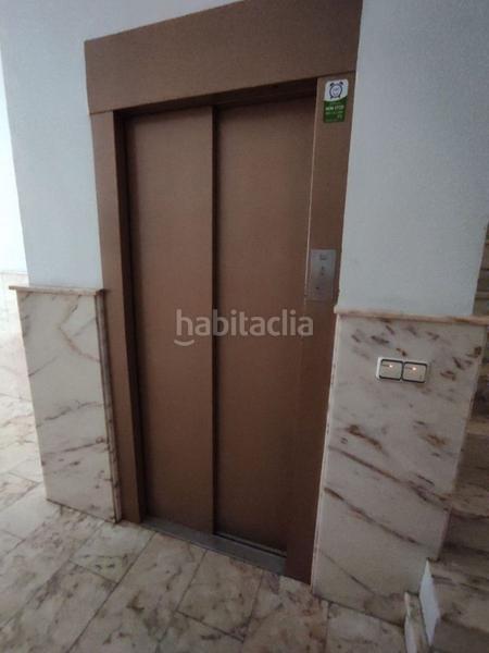 Foto 0dd88d2b-1922-4d73-8f8a-e6121376eb0a. Aparcament cotxe a Pueblo Guardamar del Segura