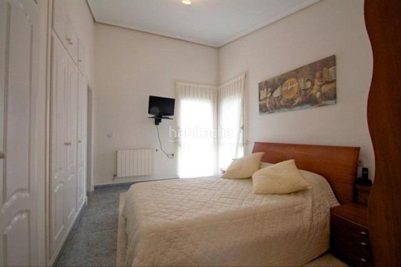 Foto 0b06ca7e-27c9-4079-a1cd-824414b660c7. Xalet amb aparcament piscina a Aguas Nuevas Torrevieja