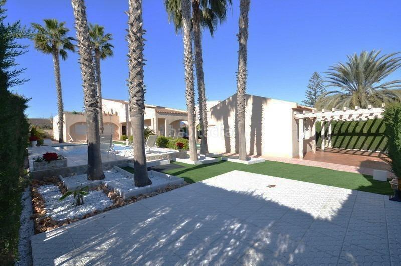 Foto fab97812-321b-4dee-9781-ae2210e4db39. Xalet amb aparcament piscina a Aguas Nuevas Torrevieja