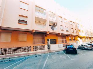 Apartamento  Calle federico garcia lorca. Fantástico apartamento a escasos metros de las playas de guardam