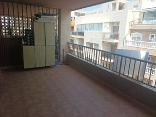 Apartament  Carrer blasco ibañez. Apartamento junto a la playa de guardamar del segura, alicante,