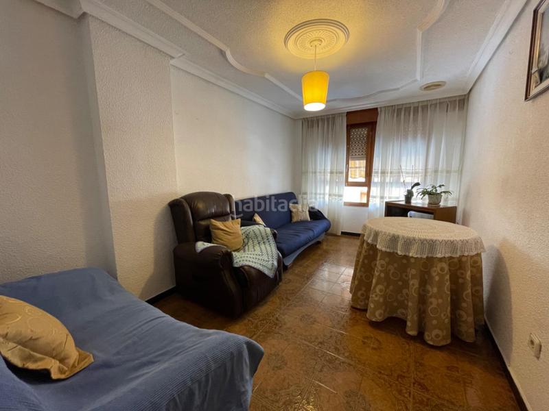 Foto 296958d1-c68c-45cc-a780-d5d2ee0f7bb4. Casa adossada a Pueblo Guardamar del Segura