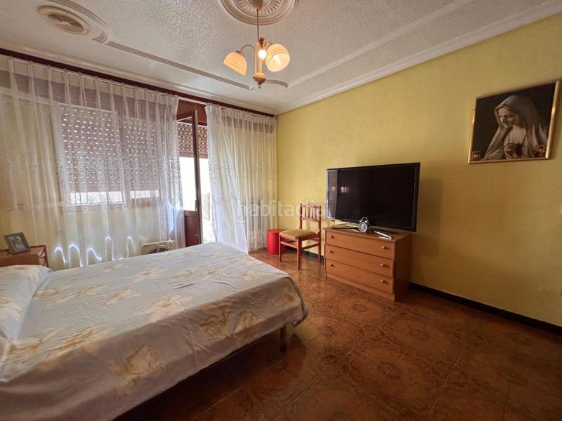 Foto 972e5251-a547-4e4b-a276-d9125390fc63. Casa adossada a Pueblo Guardamar del Segura