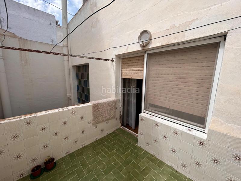 Foto ced41eb9-ae02-4702-b61a-ba7e1621fb0c. Casa adossada a Pueblo Guardamar del Segura