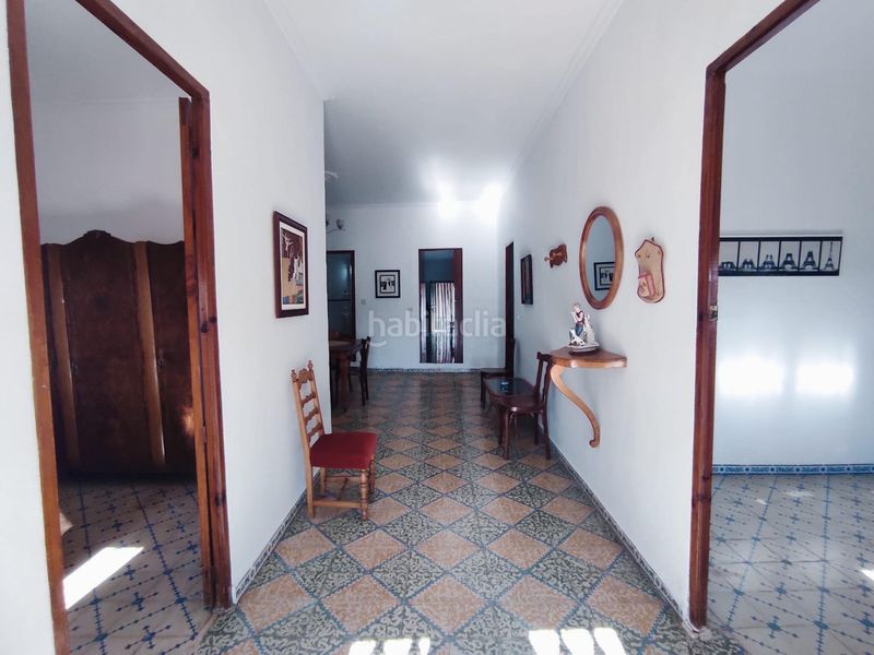 Foto 94d81726-bda0-40e7-a6e5-12045e1dd2a4. Casa amb aparcament a Dolores