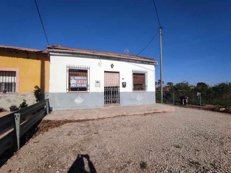 Foto e61f83f5-50ec-48dc-aa36-33468b5c6327. Casa amb aparcament a Dolores