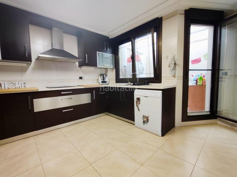 Foto ff5ae6c3-fa17-47e3-81be-7a2b18c49a85. Duplex avec chauffage parking dans Pueblo Guardamar del Segura