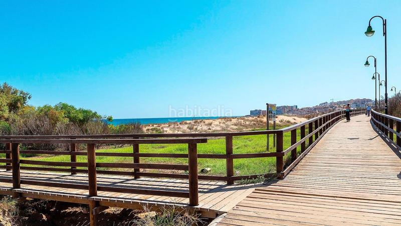 Foto a0abb1a6-1fcd-40c1-92a4-bca186d9a005. Chalet with parking pool in Los Europeos Torrevieja