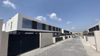 Semi detached house  Monte y mar gran alacant. Fantasticos adosados de obra nueva en gran alacant, costa blanca