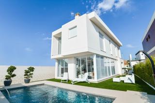 Chalet in Monte y Mar. Maravillosa villa de obra nueva en gran alacant, costa blanca su