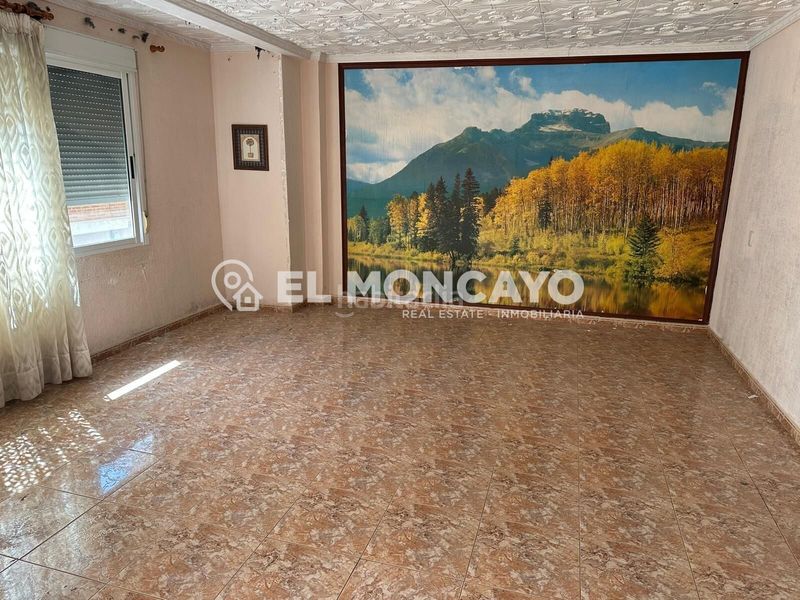 Foto ee125e16-8ca4-4720-a82a-2872b6c43388. Casa amb calefacció aparcament a Centro Rojales