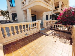 Appartement  Calle calle italia. Fantástico apartamento planta baja cerca de la playa en guardama