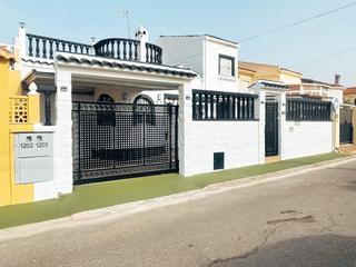 Maison jumelée  Calle lisboa-marina. Fantástico adosado con maravillosas vistas al paisaje en urbaniz