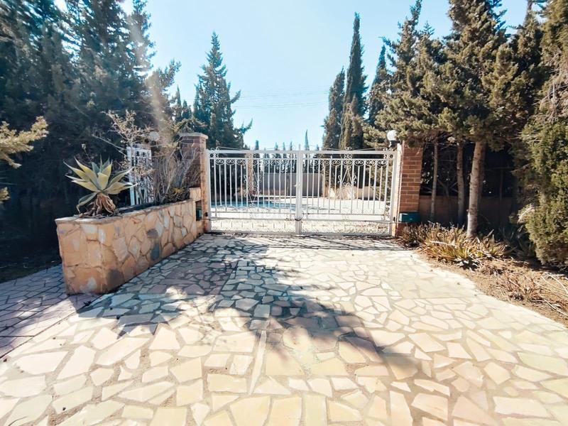 Foto 1a677b72-42f4-4efb-8472-75889f4cd5ea. Chalet con parcheggio piscina in La Marina Elche / Elx